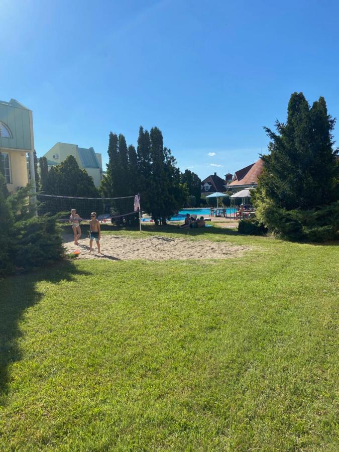 Blathy Apartman Siófok Buitenkant foto