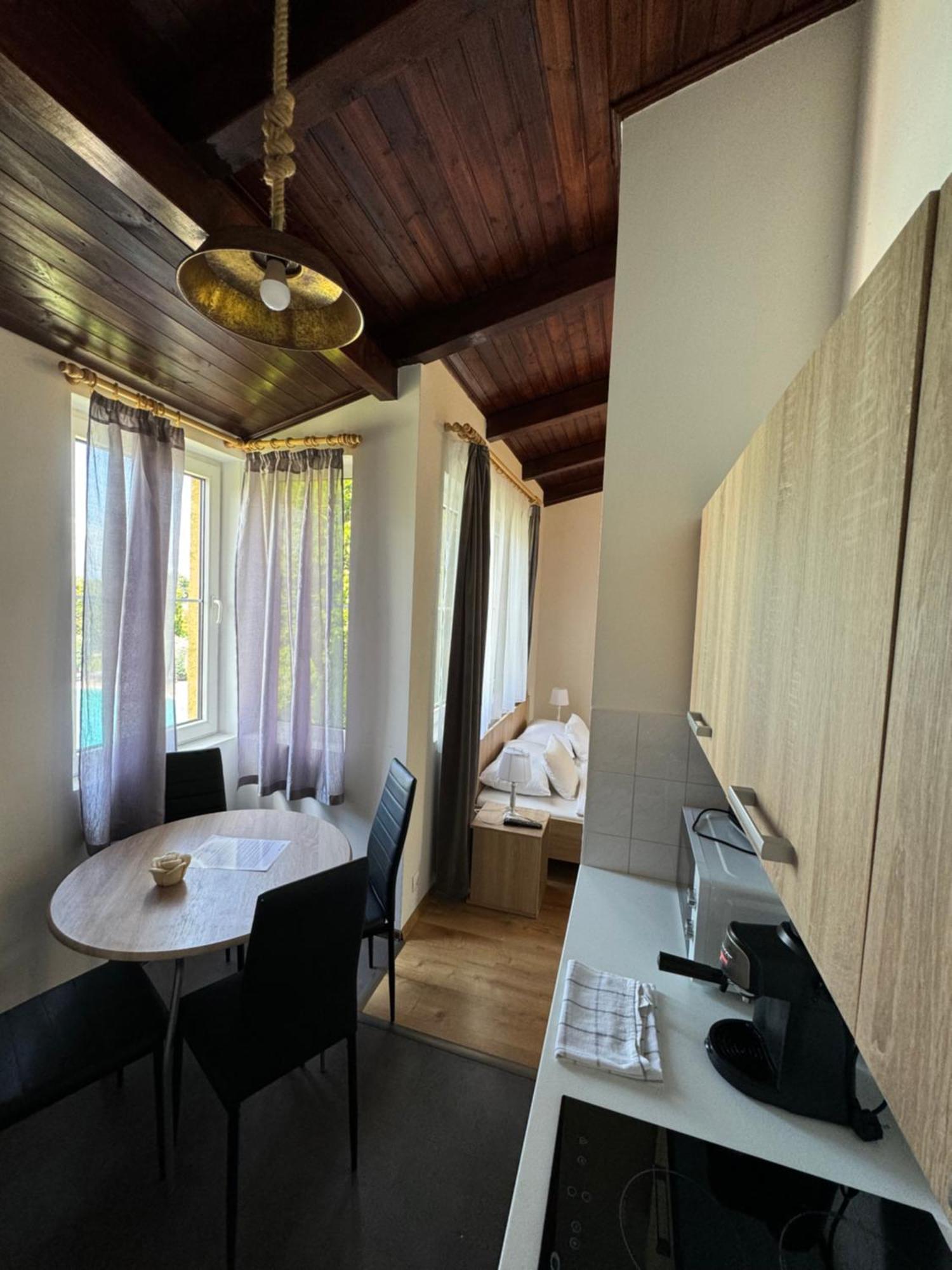 Blathy Apartman Siófok Buitenkant foto